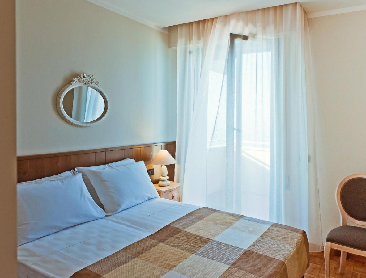 Ambassador Hotel Pesaro
