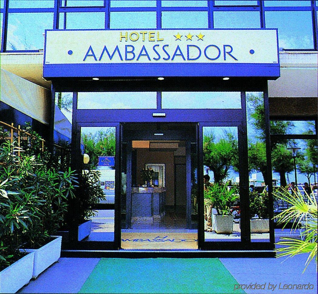 Ambassador 3*