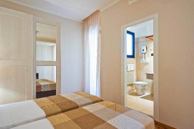 Hotel Ambassador